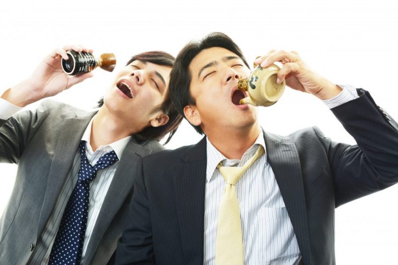 飲み会あるある!「やらかした」体験談7つ!一番怖いのはやっぱり… 飲み会あるある!「やらかした」体験談7つ!一番怖いのはやっぱり…