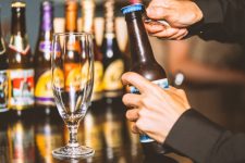 瓶ビールをプレゼントするならラベルにこだわろう♪オリジナルな一瓶で最高の思い出を! 瓶ビールをプレゼントするならラベルにこだわろう♪オリジナルな一瓶で最高の思い出を!