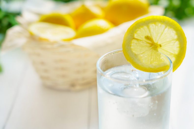 泡盛の割り方は本場に学べ!沖縄の飲み方ともっとおいしくする方法 泡盛の割り方は本場に学べ!沖縄の飲み方ともっとおいしくする方法