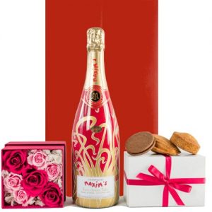 シャンパン、スイーツとお花ギフト 結婚祝い 結婚記念日 ピンク レッド バラ プリザーブドフラワー シャンパン マキシム・ド・パリ 焼き菓子 マドレーヌ サブレ