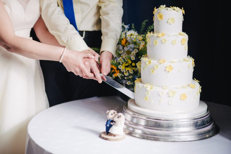 結婚祝いにワインはいかが?贈りたいときの選び方と予算 結婚祝いにワインはいかが?贈りたいときの選び方と予算