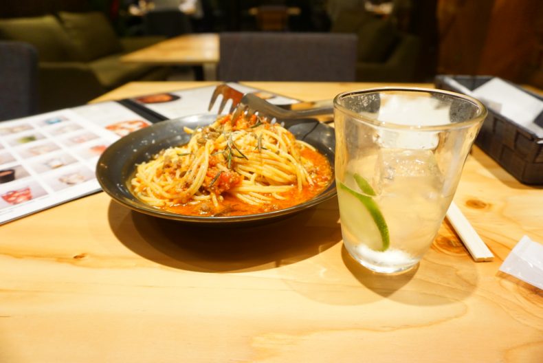 名古屋の新名所!【金シャチ横丁宗春ゾーン】の城町グリルで日本酒のカクテルを呑もう♩ 名古屋の新名所!【金シャチ横丁宗春ゾーン】の城町グリルで日本酒のカクテルを呑もう♩