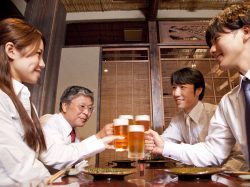 送別会ではお酒を記念品としてプレゼントしよう!贈り物に選びたい4選