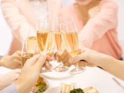 あなたは大丈夫?宅飲みでやりがちな嫌われあるある4選