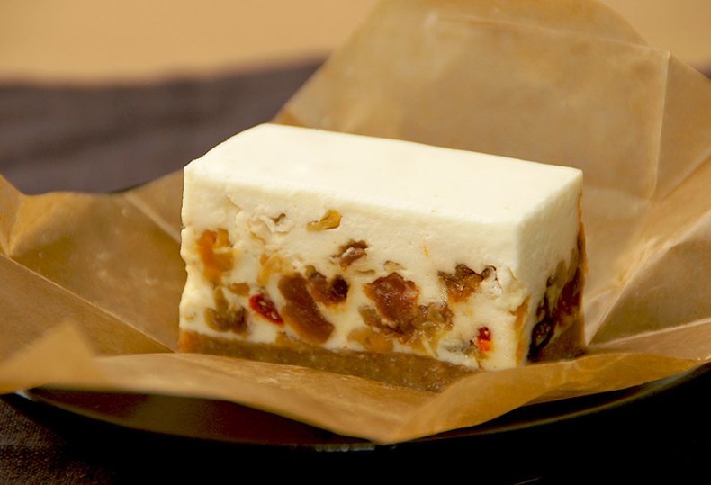 コガネイチーズケーキ【ドライフルーツ レアチーズケーキ 単品 】