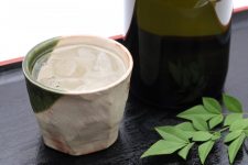 芋焼酎の味の違いって何?甘さや希少価値のある原料で比較してみました! 芋焼酎の味の違いって何?甘さや希少価値のある原料で比較してみました!