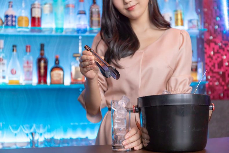 初心者でも安心!スナックの値段を知って飲み屋通になっちゃおう! 初心者でも安心!スナックの値段を知って飲み屋通になっちゃおう!