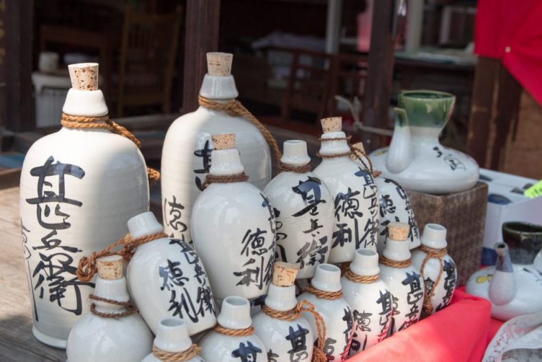 間違えると恥!お土産に酒を買うなら絶対覚えておくべき4つのコツとは 間違えると恥!お土産に酒を買うなら絶対覚えておくべき4つのコツとは