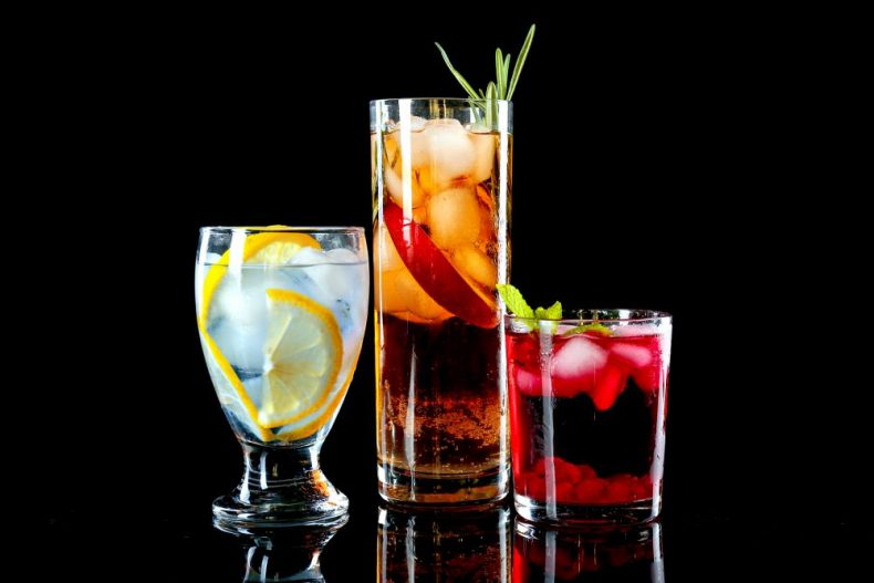 リキュール飲むならコレ!種類別の見分け方とおすすめ銘柄12選! リキュール飲むならコレ!種類別の見分け方とおすすめ銘柄12選!