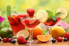 間違えてたら恥!?リキュールと果実酒の違いを見分ける4つのポイント 間違えてたら恥!?リキュールと果実酒の違いを見分ける4つのポイント